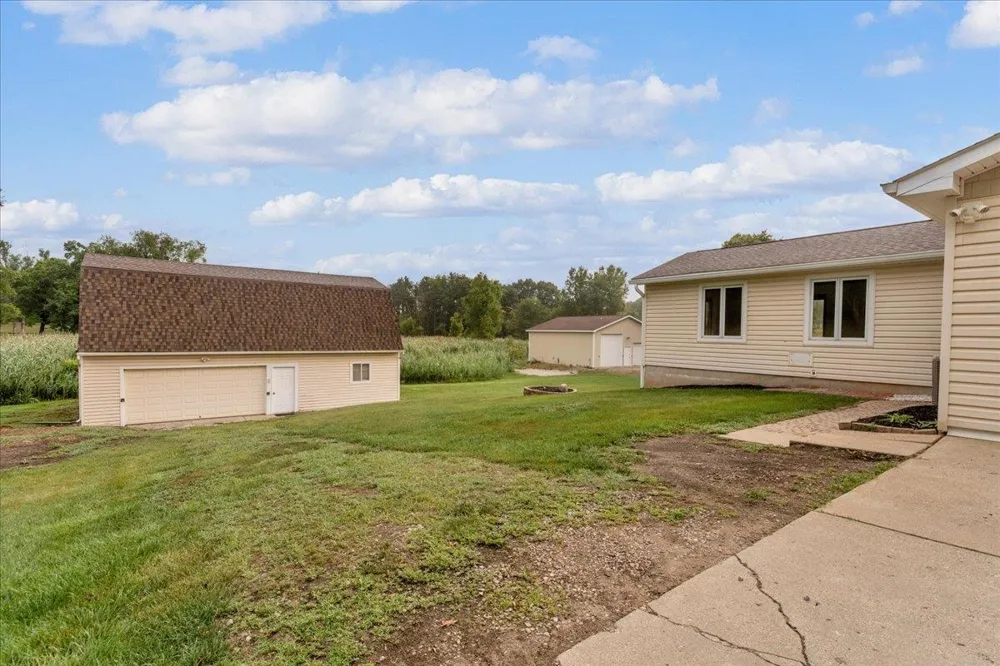 12789 12 Mile Road Green Oak Township, MI 48178