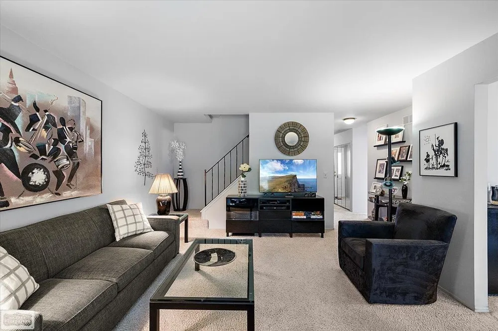 1995 Streamwood Drive Rochester Hills City, MI 48309