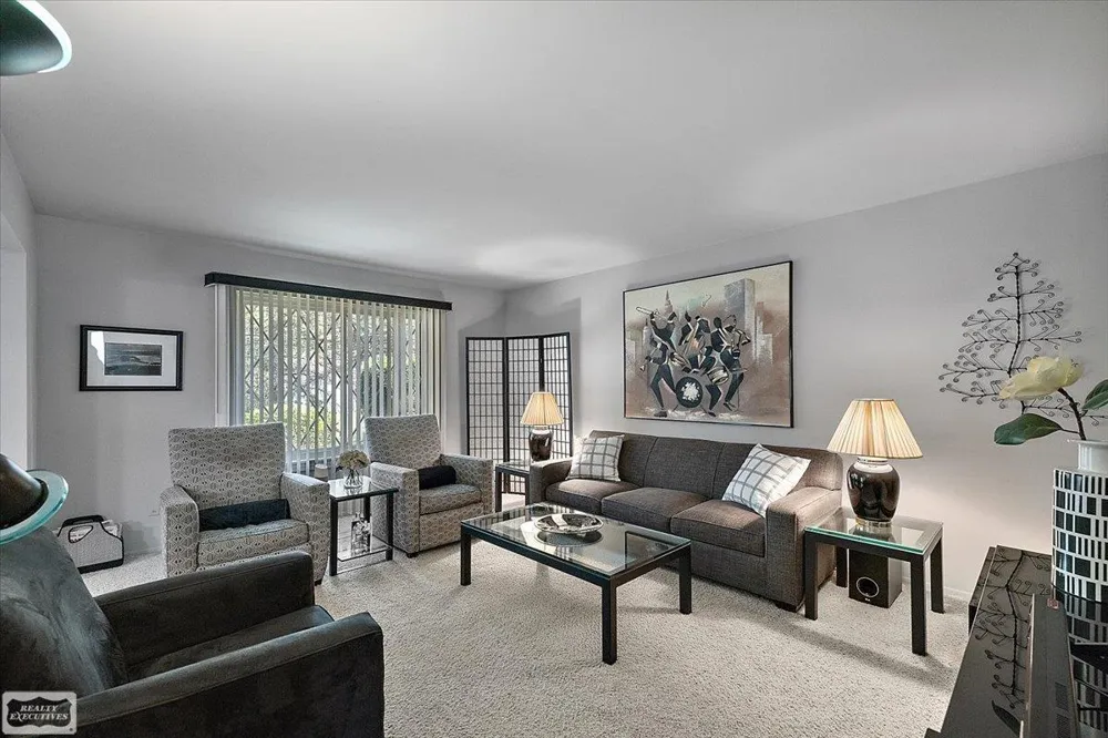1995 Streamwood Drive Rochester Hills City, MI 48309