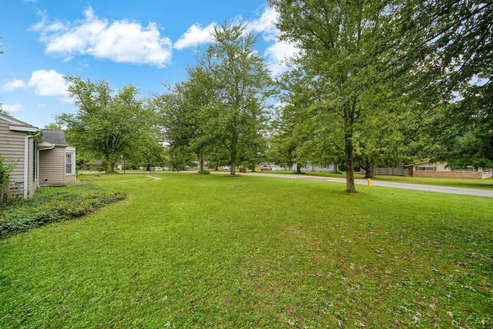 434 W Westwood Drive Adrian City, MI 49221