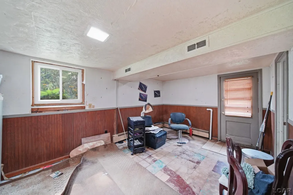 434 W Westwood Drive Adrian City, MI 49221