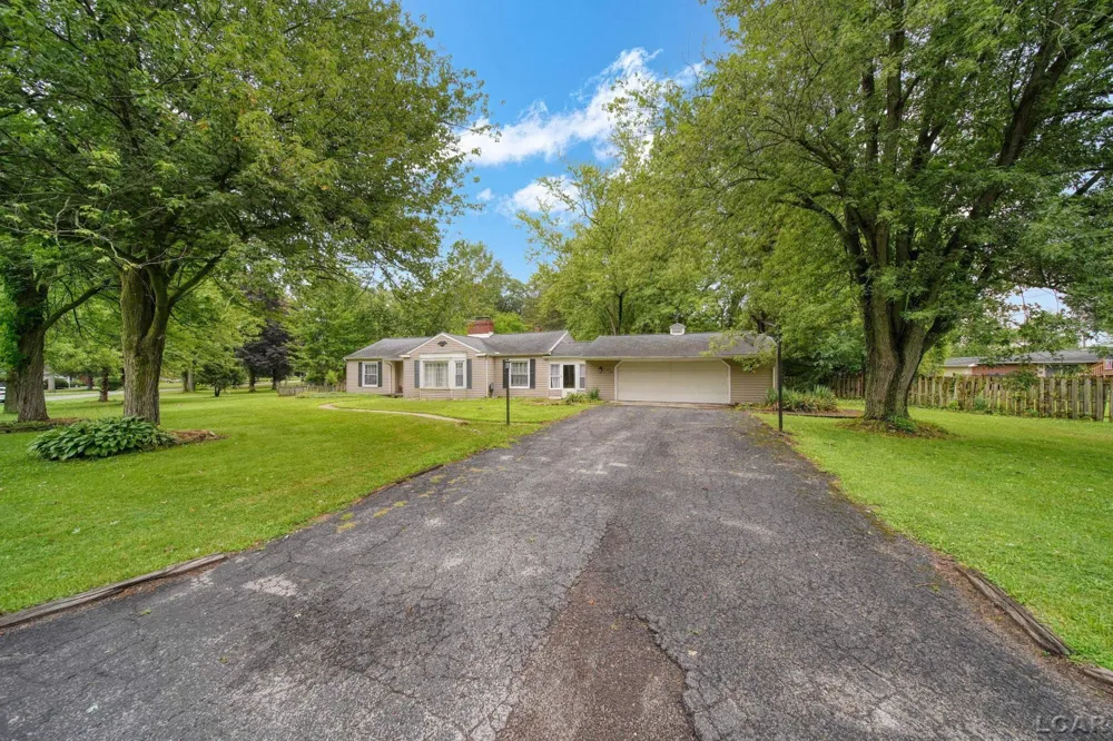 434 W Westwood Drive Adrian City, MI 49221