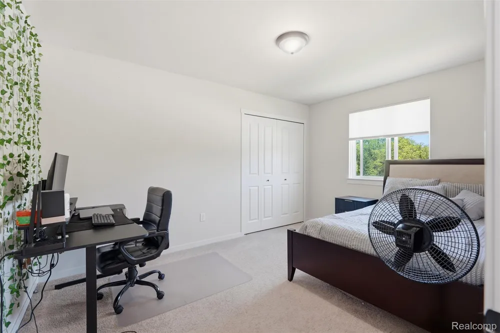 8760 Oak Ridge Trail Westland City, MI 48185