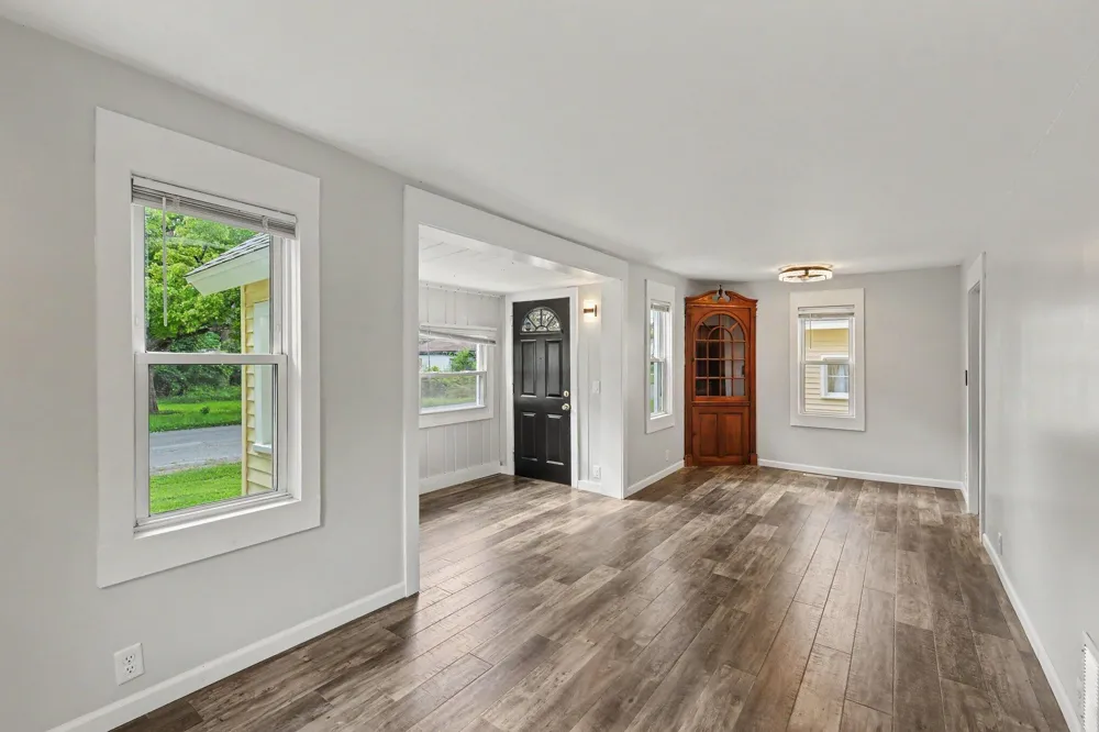 413 7th Street Leoni Township, MI 49254