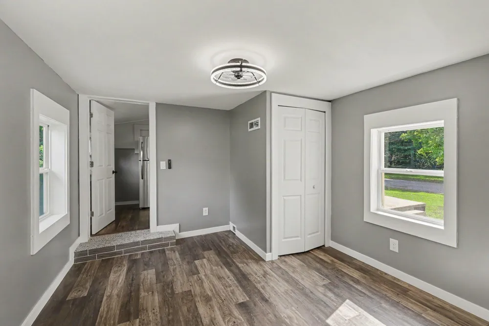413 7th Street Leoni Township, MI 49254