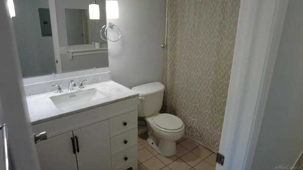 5400 Maple Ridge Road Meridian Charter Township, MI 48840
