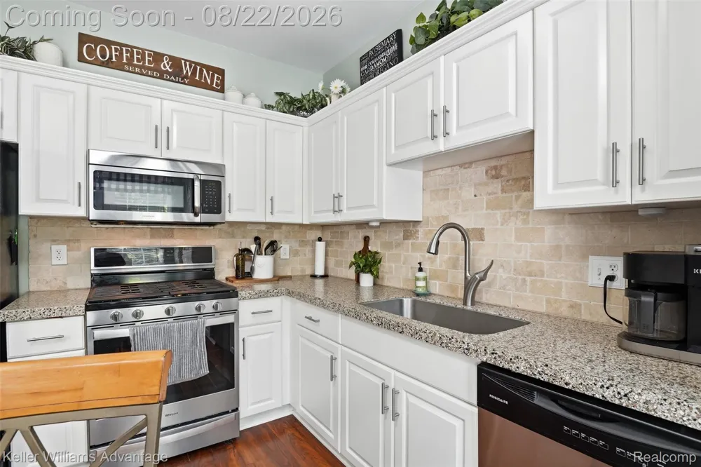 41772 Webster Court Novi City, MI 48377