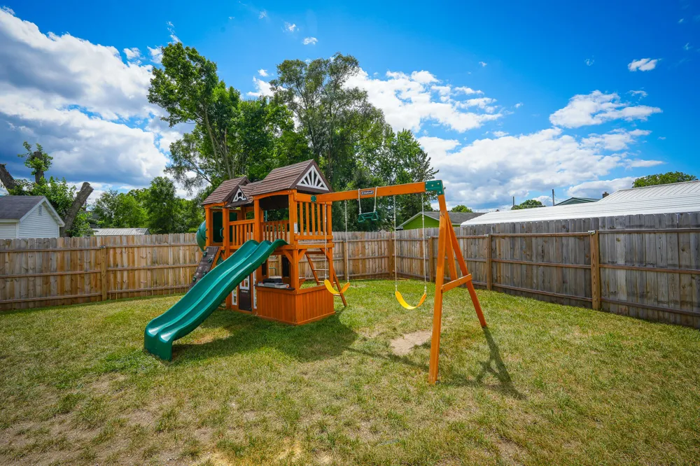 545 Hemlock Street Evart Township, MI 49631