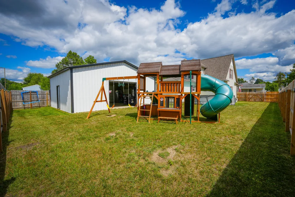 545 Hemlock Street Evart Township, MI 49631