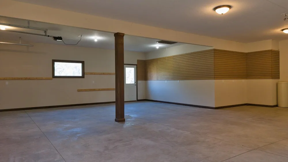 683 River Road Coldwater City, MI 49036