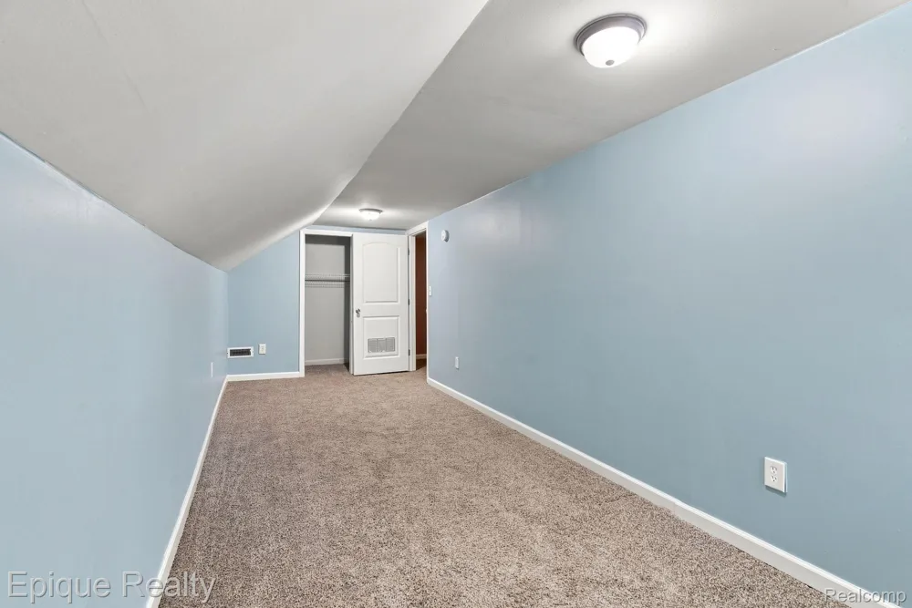 2413 Walnut Street Port Huron City, MI 48060