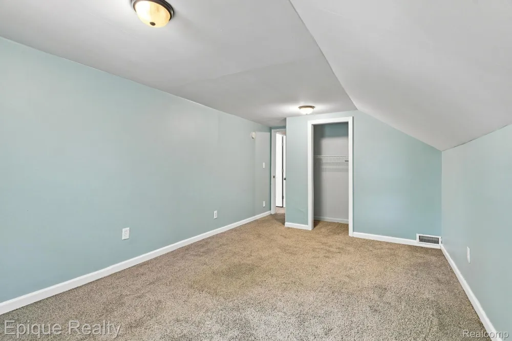 2413 Walnut Street Port Huron City, MI 48060