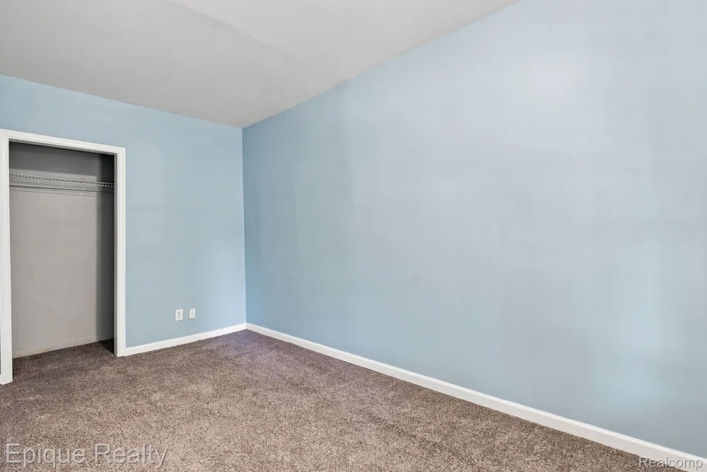 2413 Walnut Street Port Huron City, MI 48060