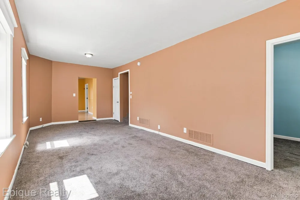 2413 Walnut Street Port Huron City, MI 48060