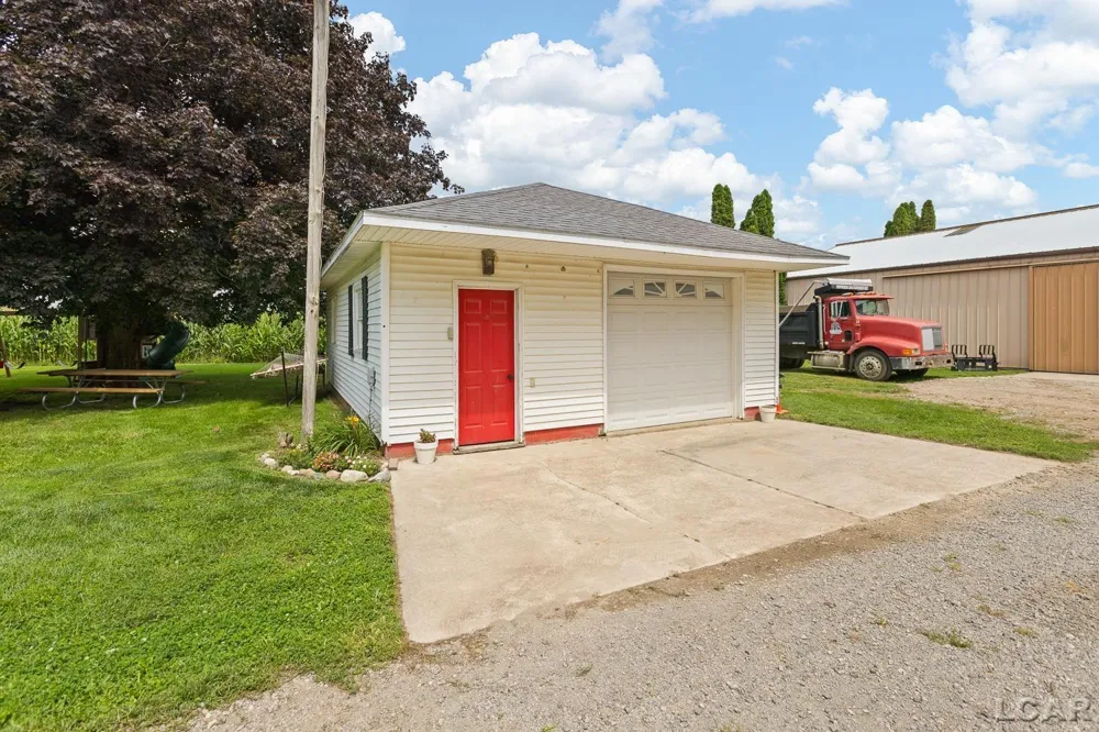 8720 Buckeye Road Amboy Township, MI 49288