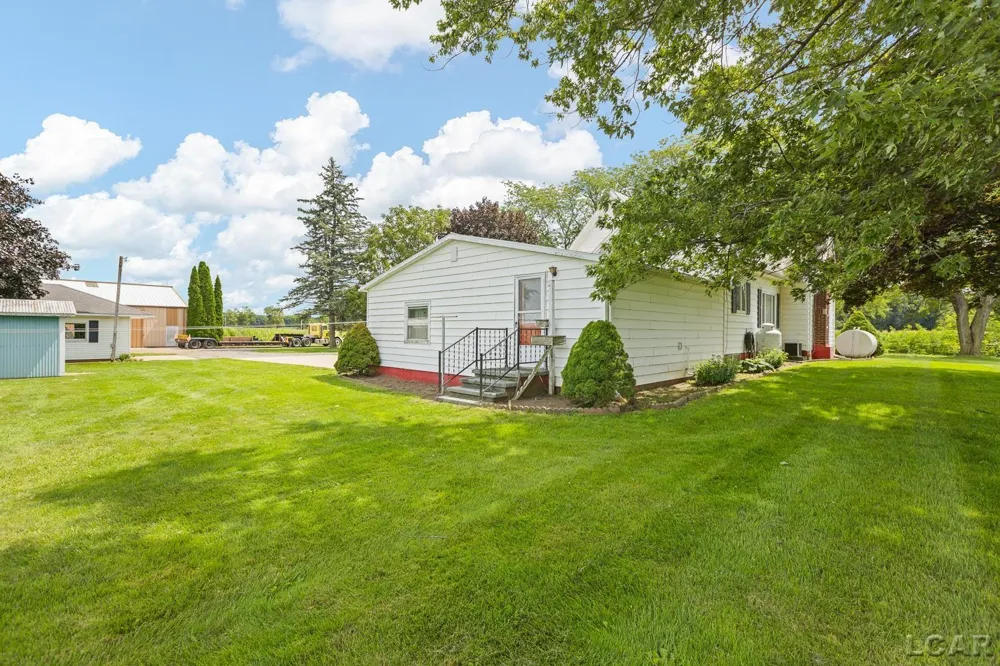 8720 Buckeye Road Amboy Township, MI 49288