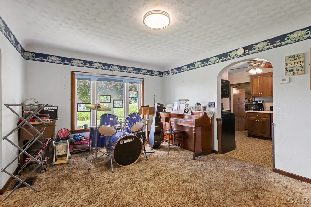 8720 Buckeye Road Amboy Township, MI 49288