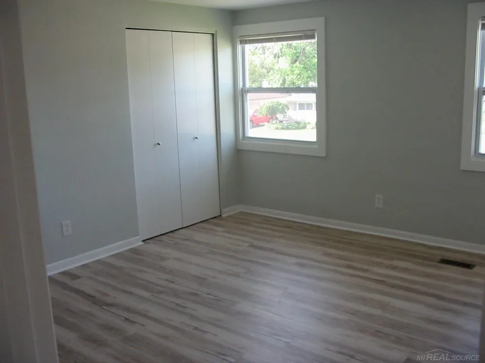 23909 Talbot Street St Clair Shores City, MI 48082