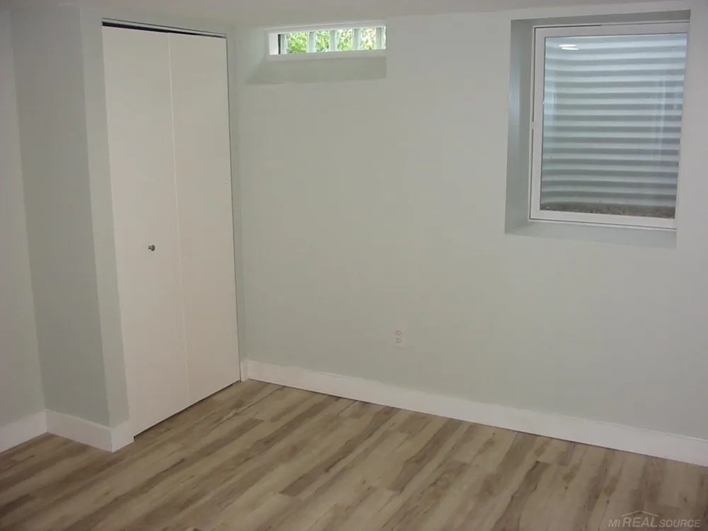23909 Talbot Street St Clair Shores City, MI 48082