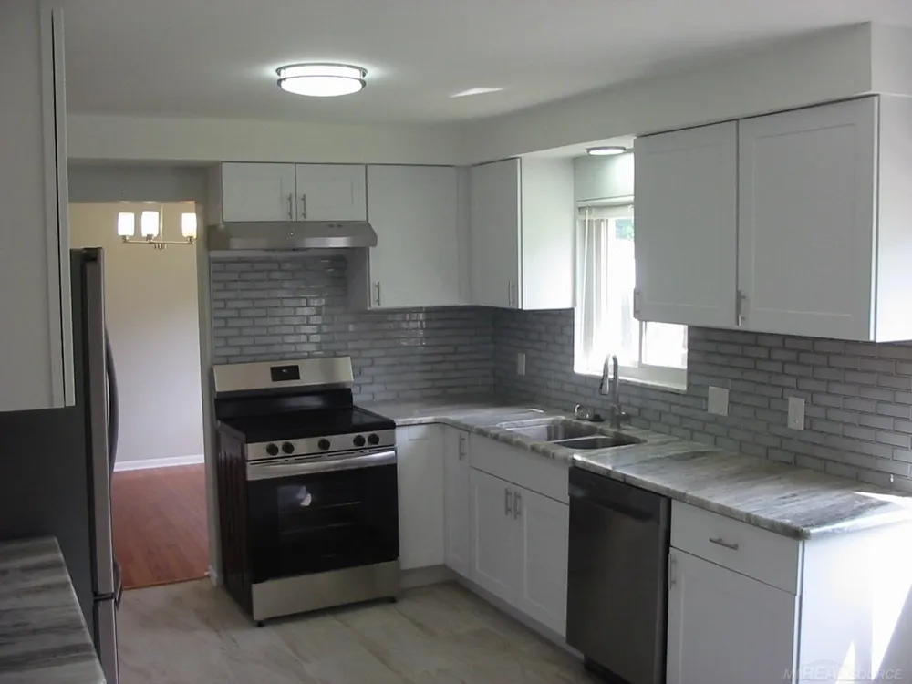 23909 Talbot Street St Clair Shores City, MI 48082