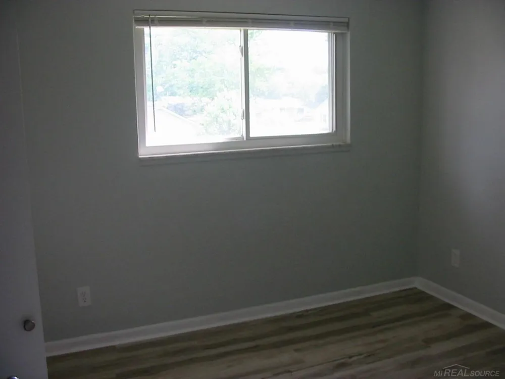 23909 Talbot Street St Clair Shores City, MI 48082