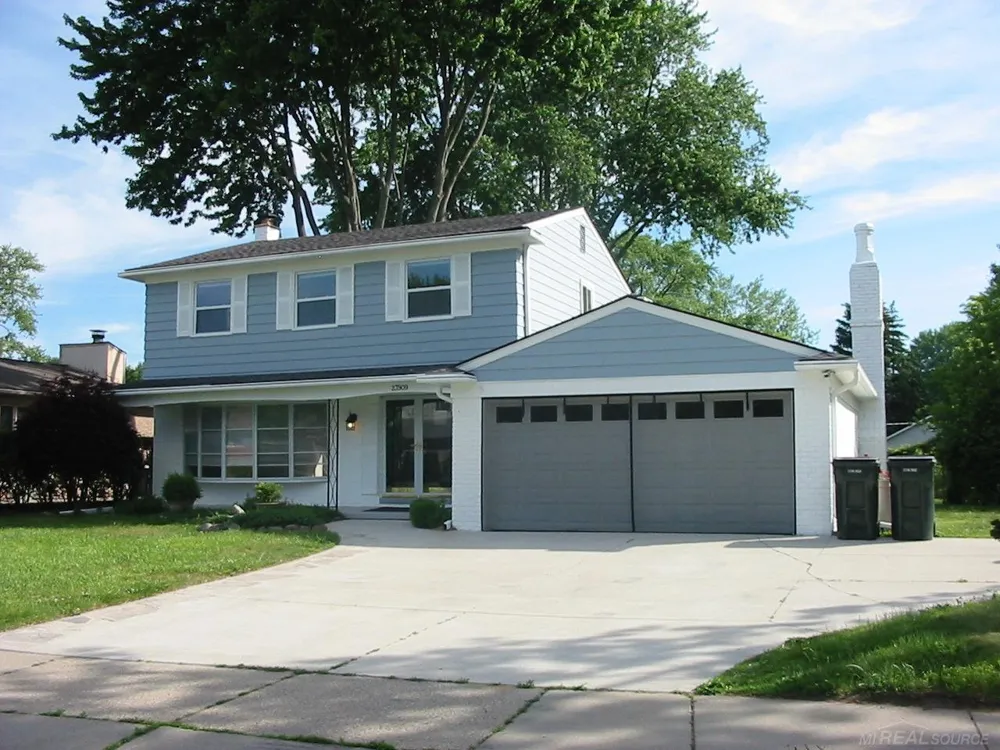 23909 Talbot Street St Clair Shores City, MI 48082