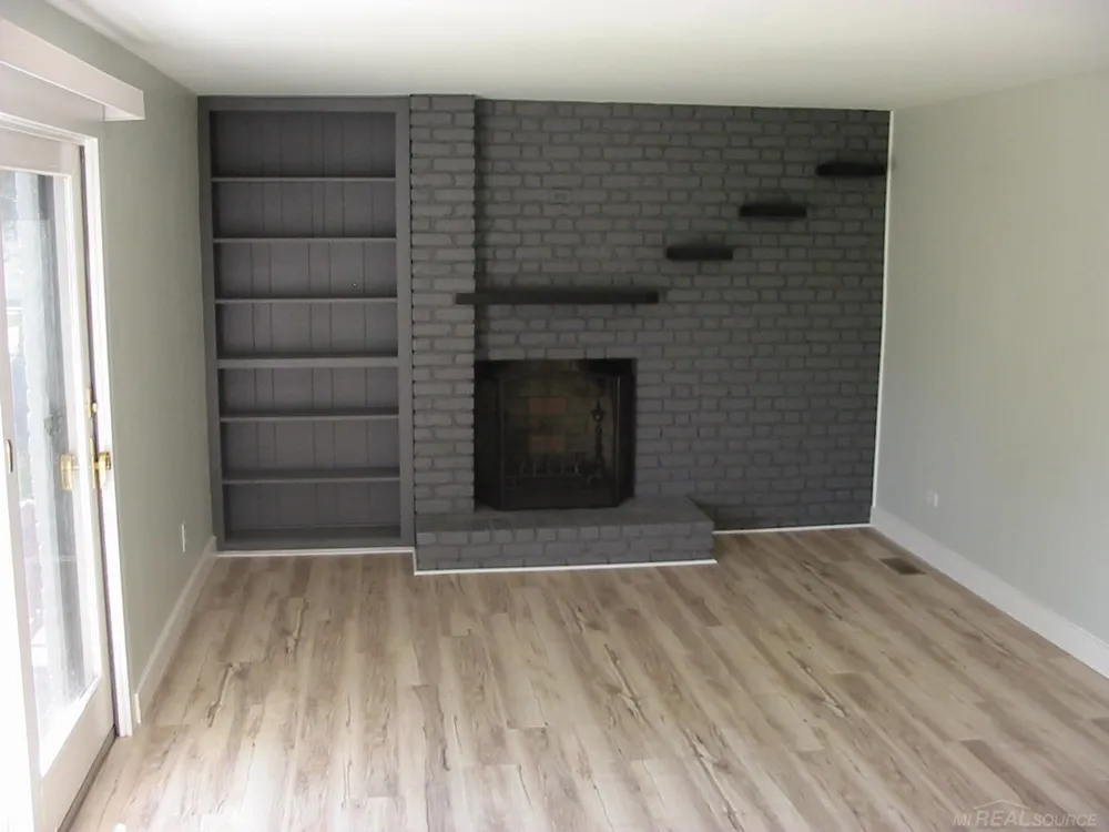 23909 Talbot Street St Clair Shores City, MI 48082