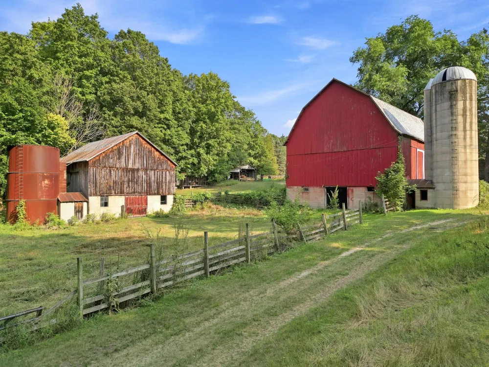 17370 160th Avenue Colfax Township, MI 49342