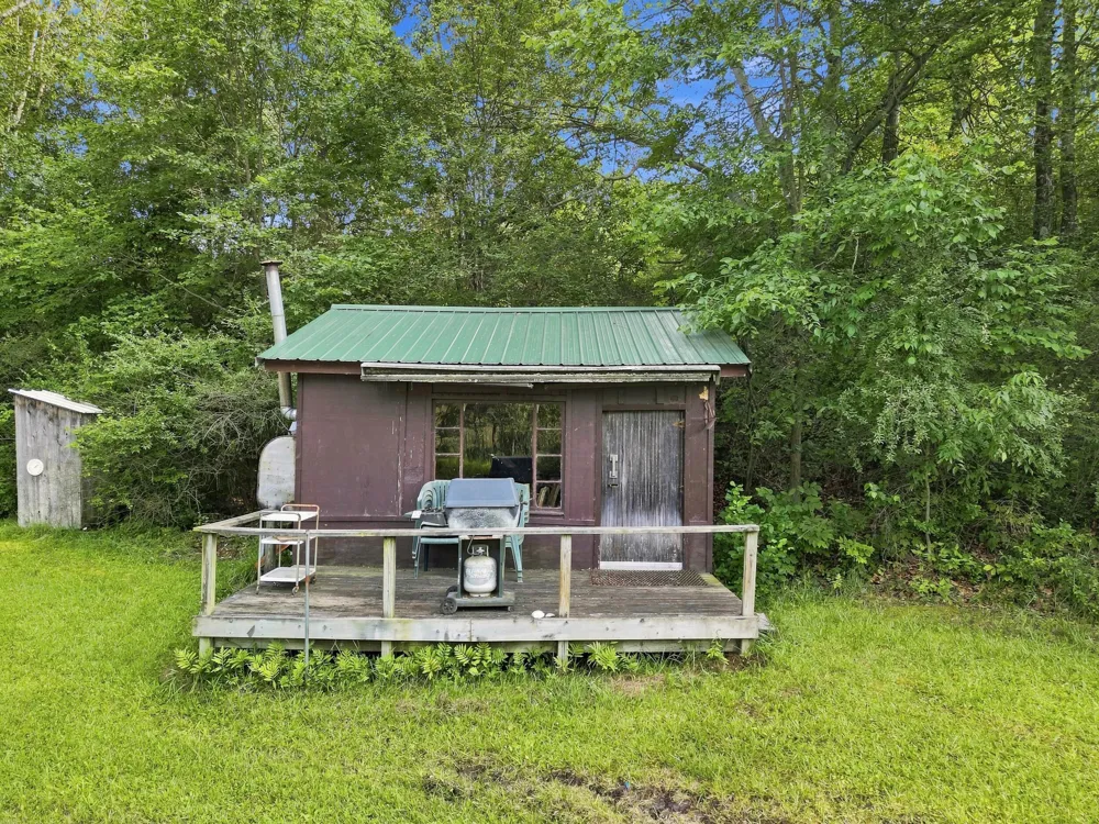 17370 160th Avenue Colfax Township, MI 49342