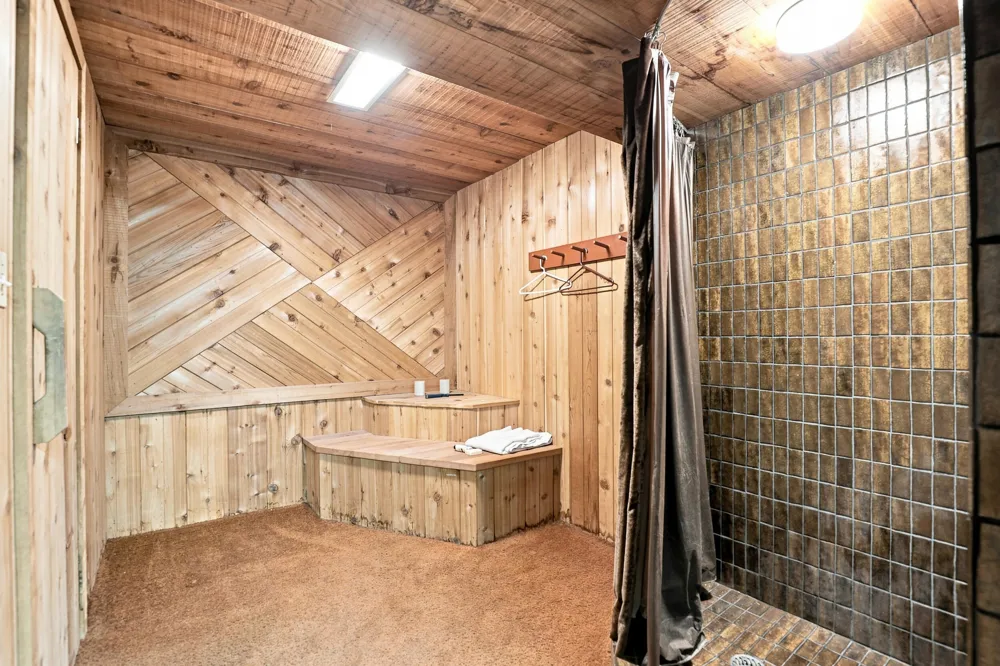 17370 160th Avenue Colfax Township, MI 49342