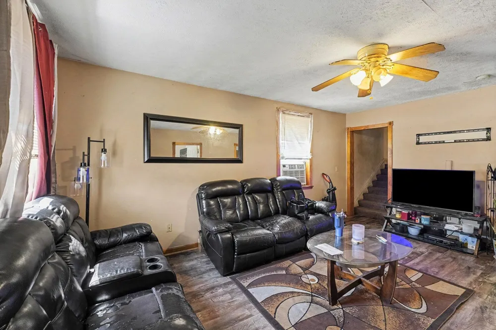 908 W Lapeer Street Lansing City, MI 48915