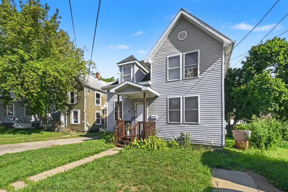 908 W Lapeer Street Lansing City, MI 48915