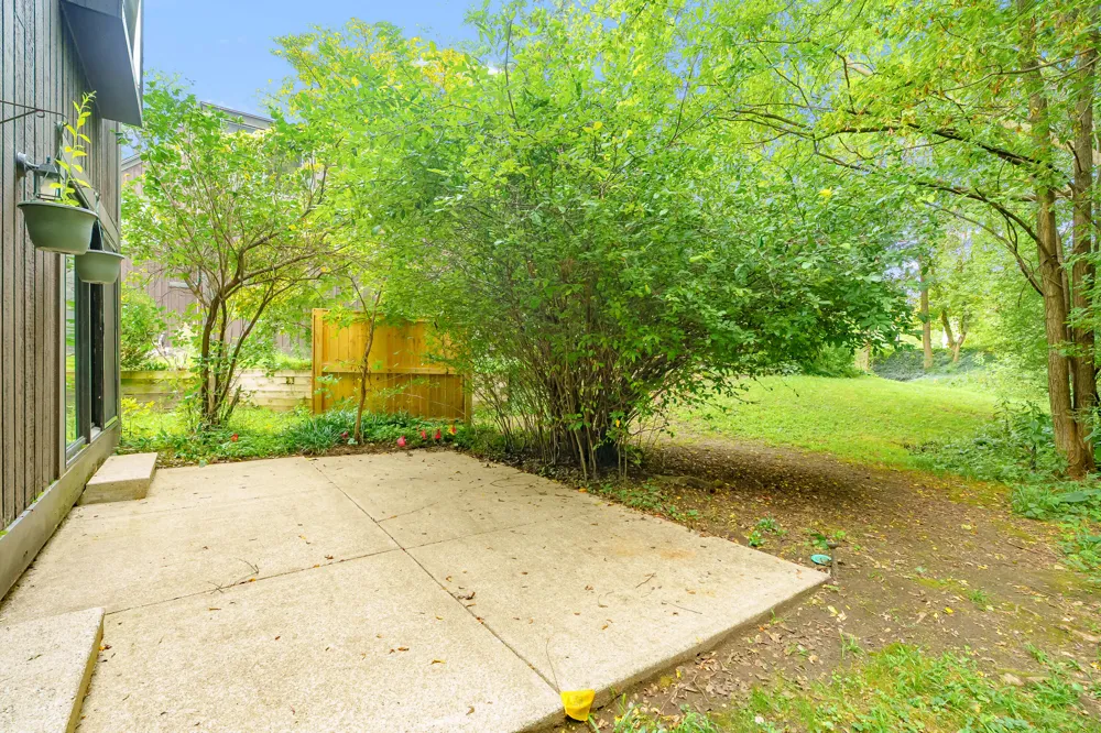 238 Falkirk Court Kalamazoo Charter Township, MI 49006