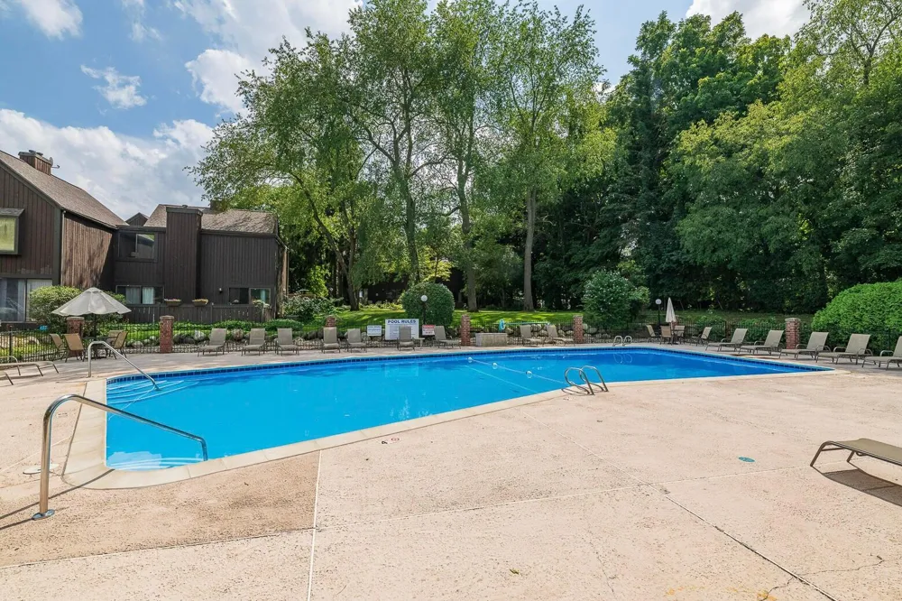 238 Falkirk Court Kalamazoo Charter Township, MI 49006