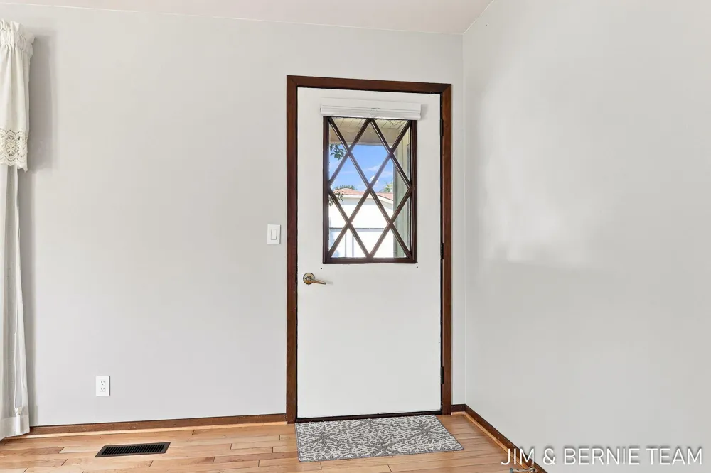 75 Old Mill Drive #13 Holland City, MI 49423