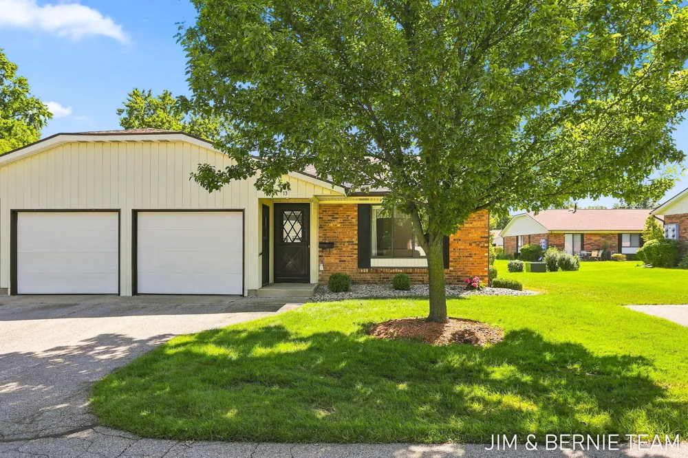 75 Old Mill Drive #13 Holland City, MI 49423