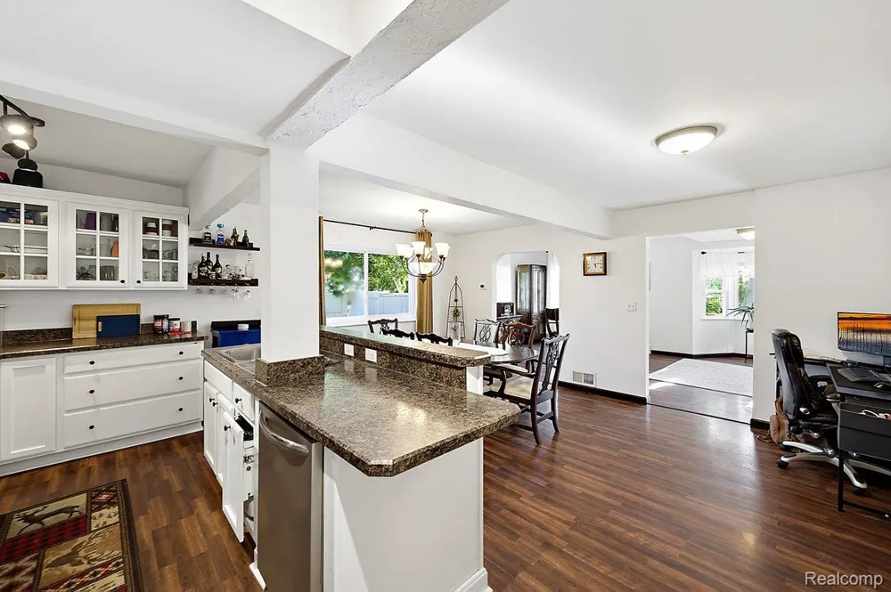 3067 Avalon Road Rochester Hills City, MI 48309