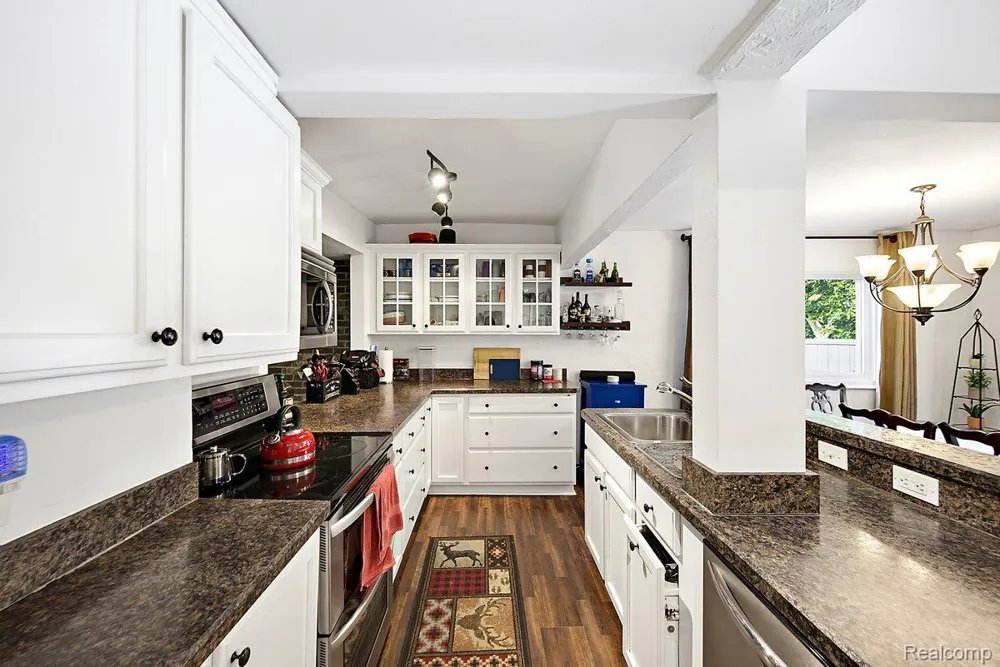 3067 Avalon Road Rochester Hills City, MI 48309