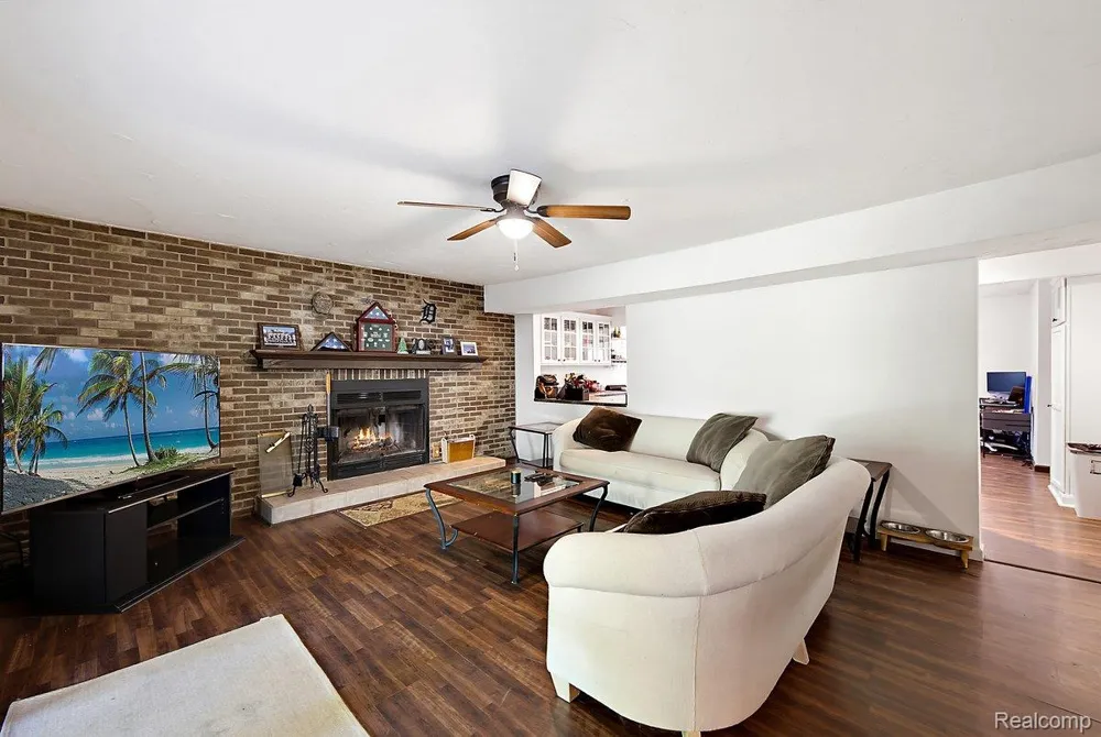 3067 Avalon Road Rochester Hills City, MI 48309