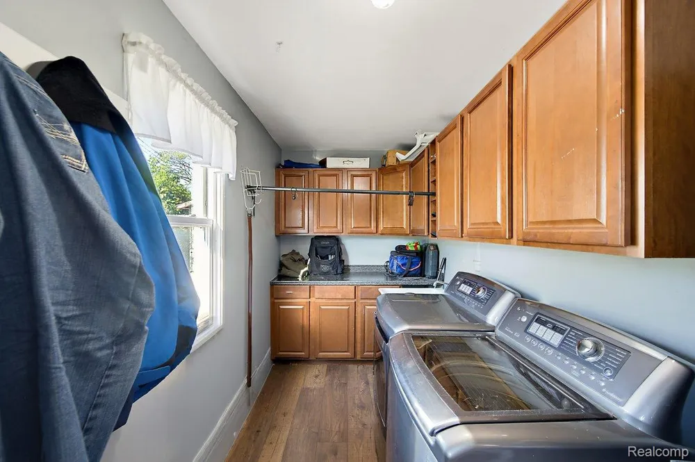 3067 Avalon Road Rochester Hills City, MI 48309