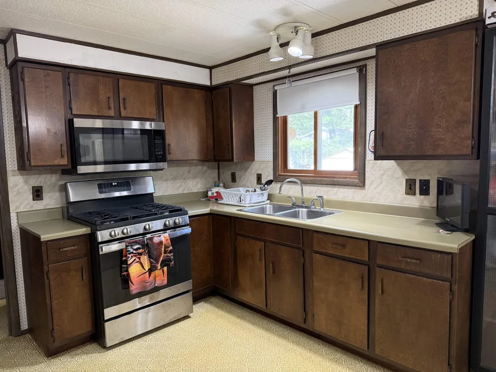 3838 Rosemary Lane Oscoda Charter Township, MI 48737