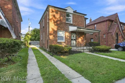 16141 Manor Street