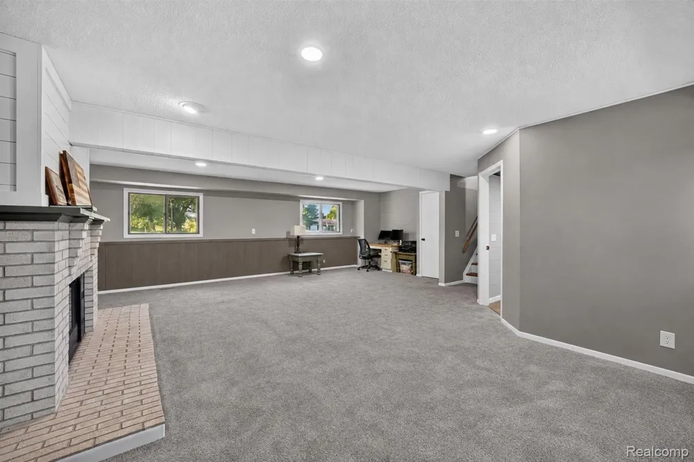 4152 Allen Road Clinton Township, MI 49286
