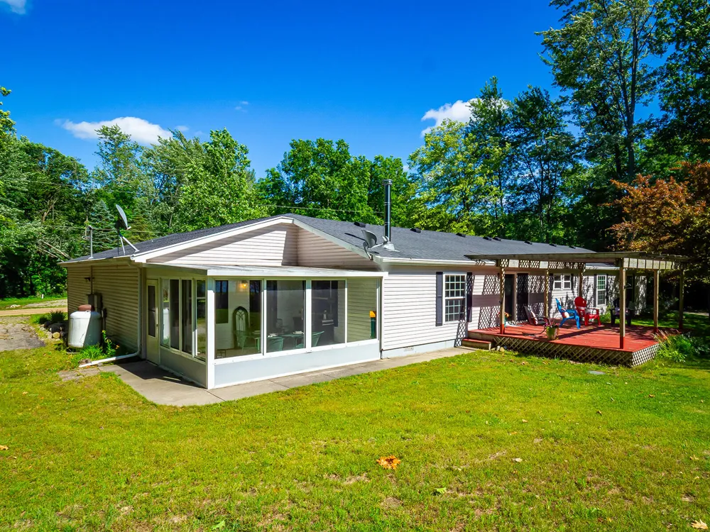 84 Thelen Drive Cheshire Township, MI 49055