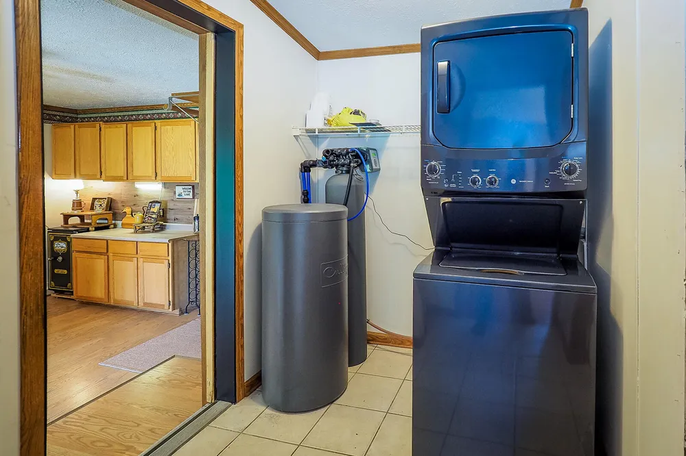 84 Thelen Drive Cheshire Township, MI 49055