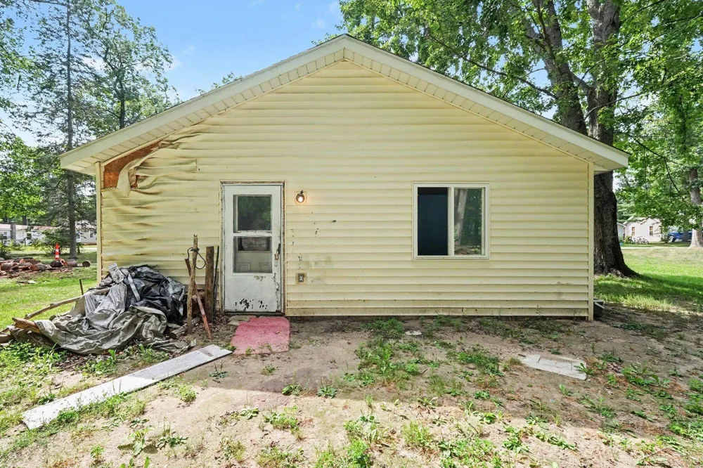 1300 Fletcher Street Grant Township, MI 48748