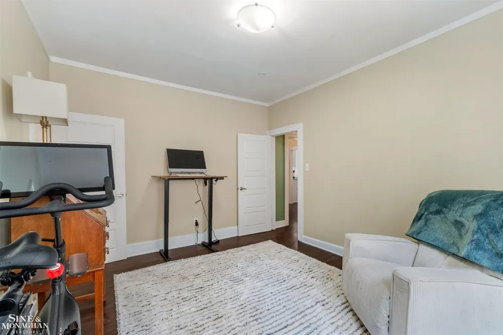 1025 Beaconsfield Avenue Grosse Pointe Park City, MI 48230