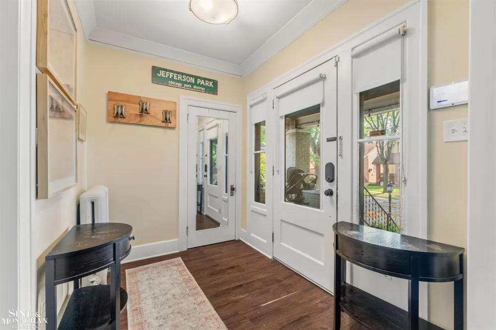 1025 Beaconsfield Avenue Grosse Pointe Park City, MI 48230