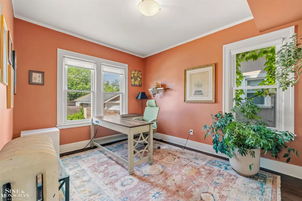 1025 Beaconsfield Avenue Grosse Pointe Park City, MI 48230