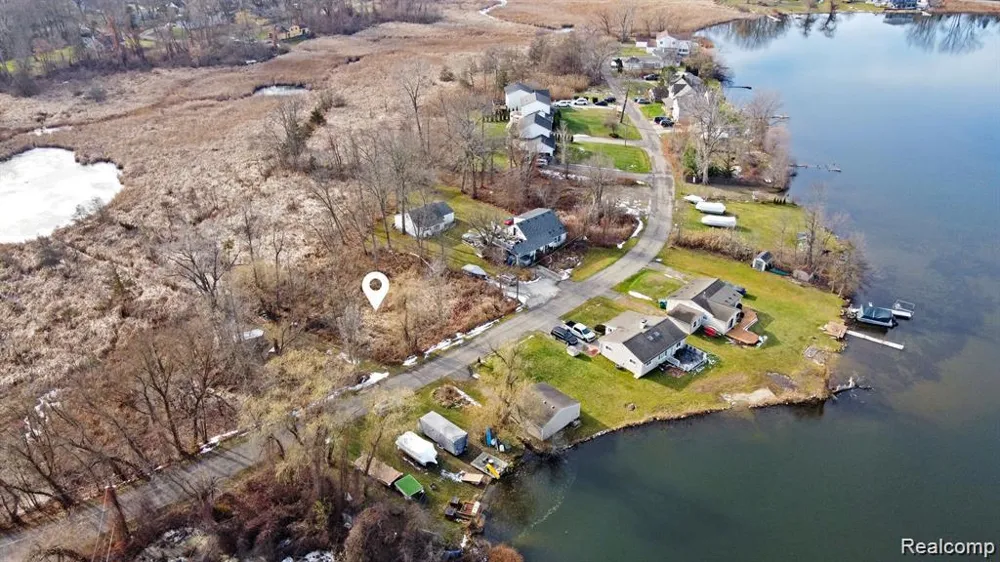 Annapolis Commerce Charter Township, MI 48382